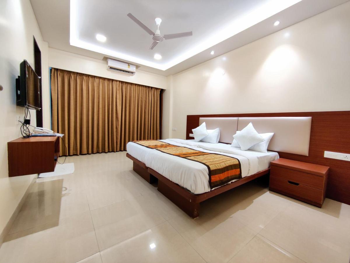 Serenity By Monarch, Baner Pune Méribel Village Екстериор снимка