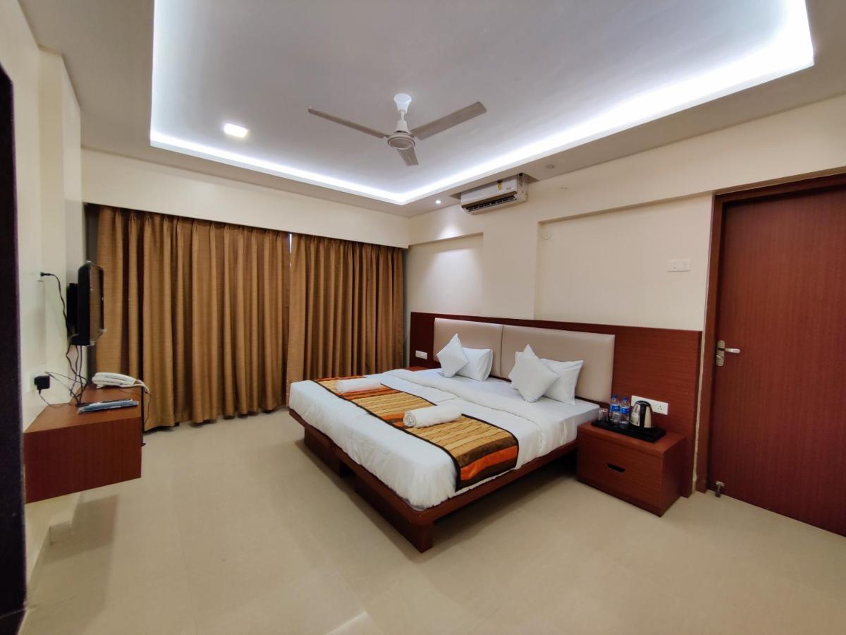 Serenity By Monarch, Baner Pune Méribel Village Екстериор снимка