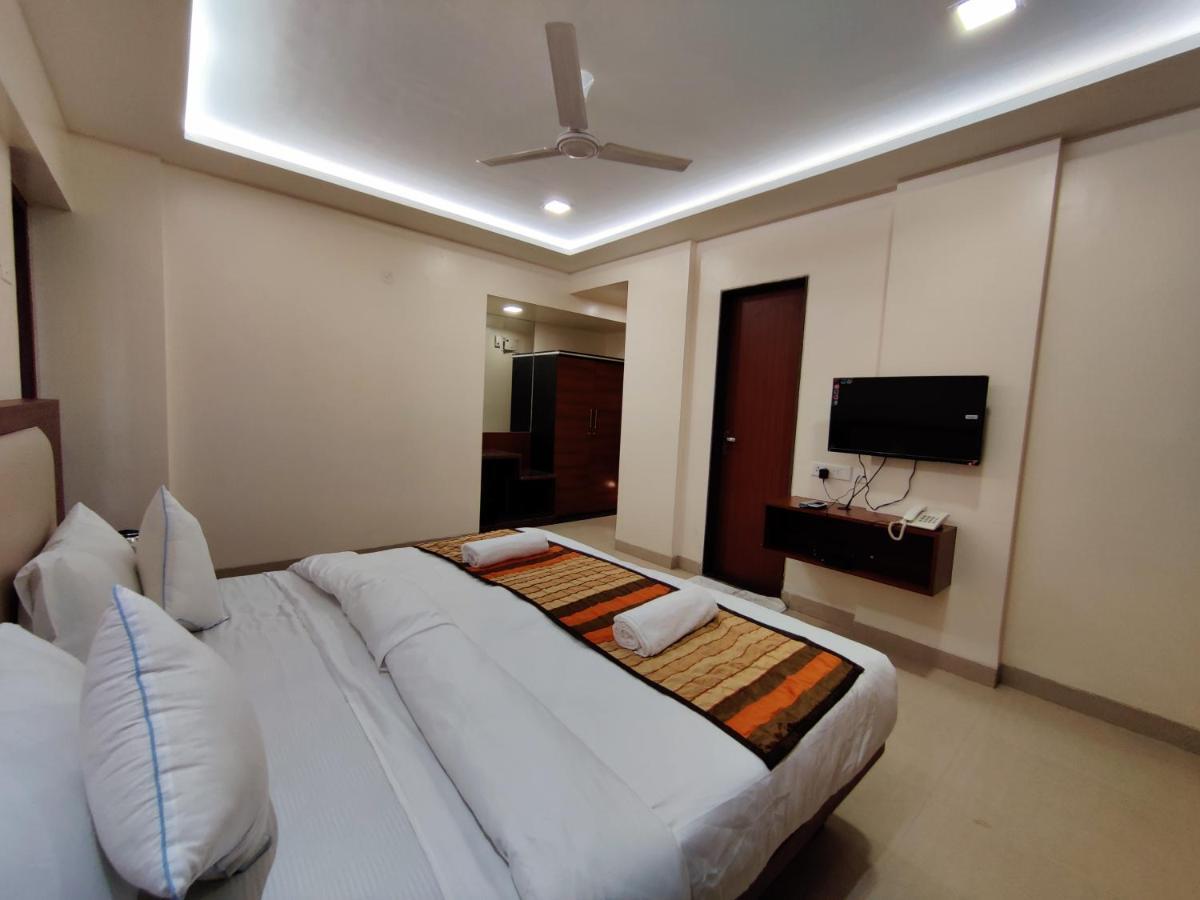 Serenity By Monarch, Baner Pune Méribel Village Екстериор снимка