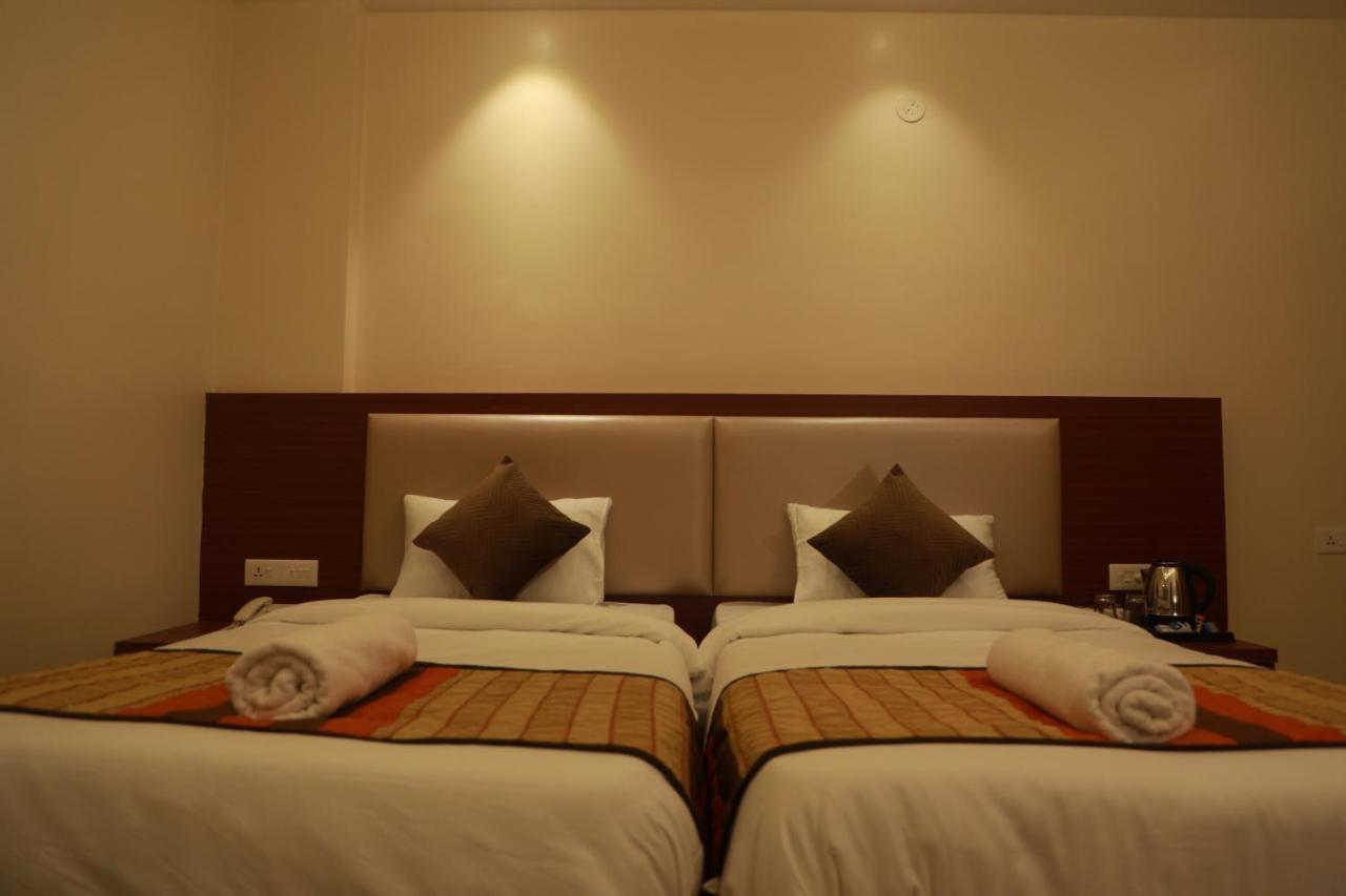 Serenity By Monarch, Baner Pune Méribel Village Екстериор снимка