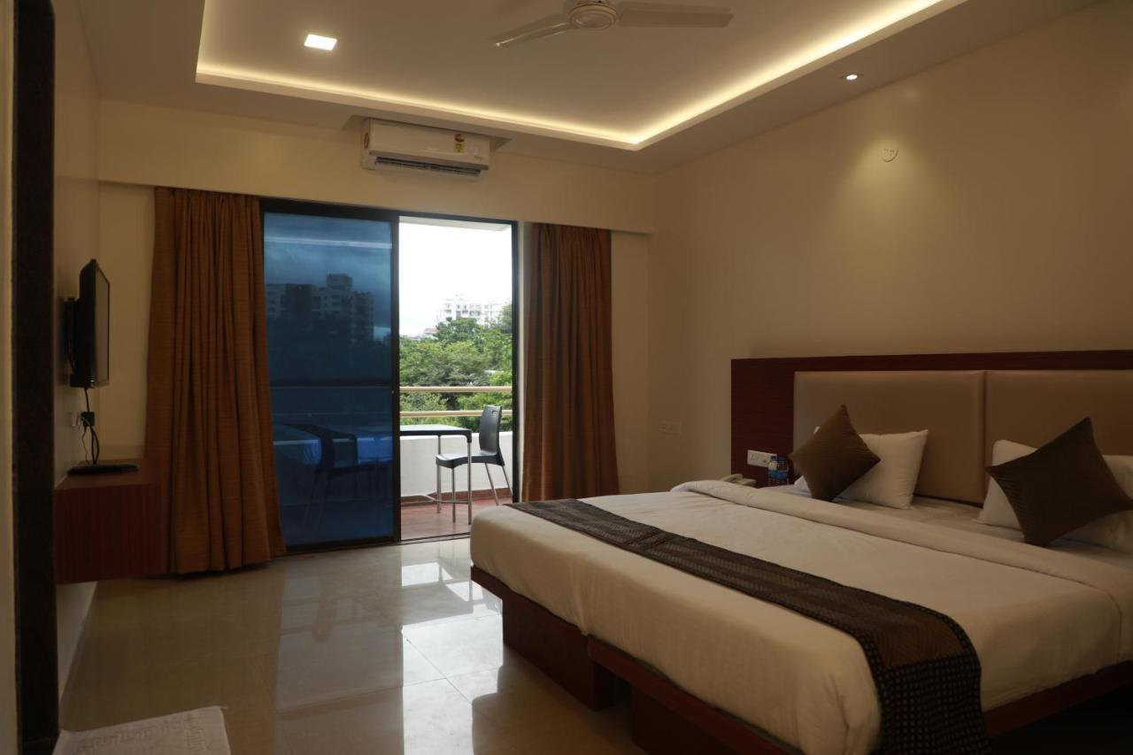 Serenity By Monarch, Baner Pune Méribel Village Екстериор снимка