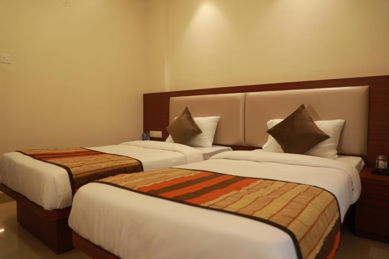 Serenity By Monarch, Baner Pune Méribel Village Екстериор снимка